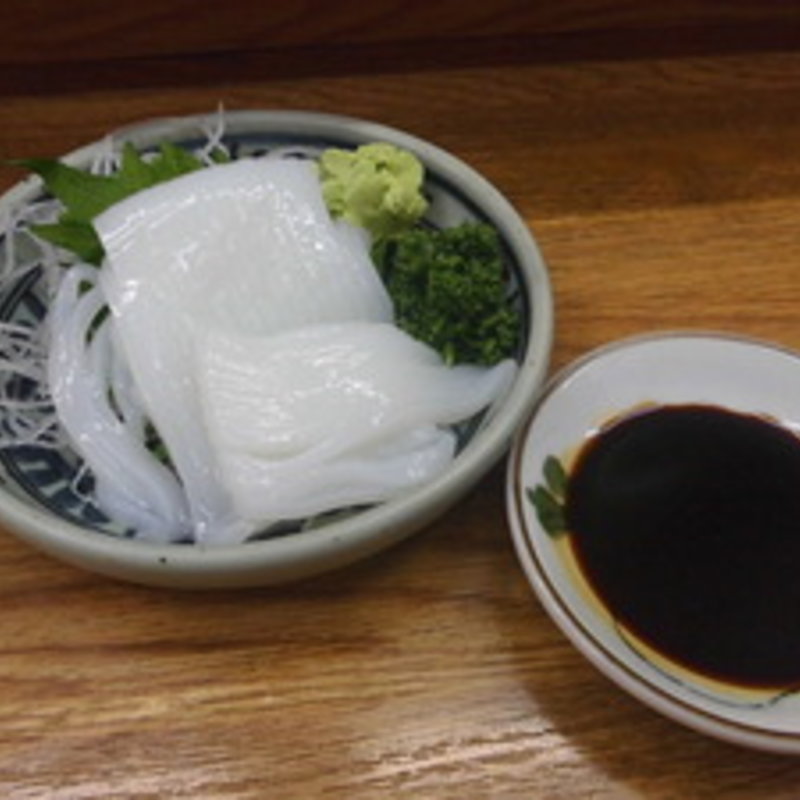 イカの刺身(立ち呑み処 呑喜)