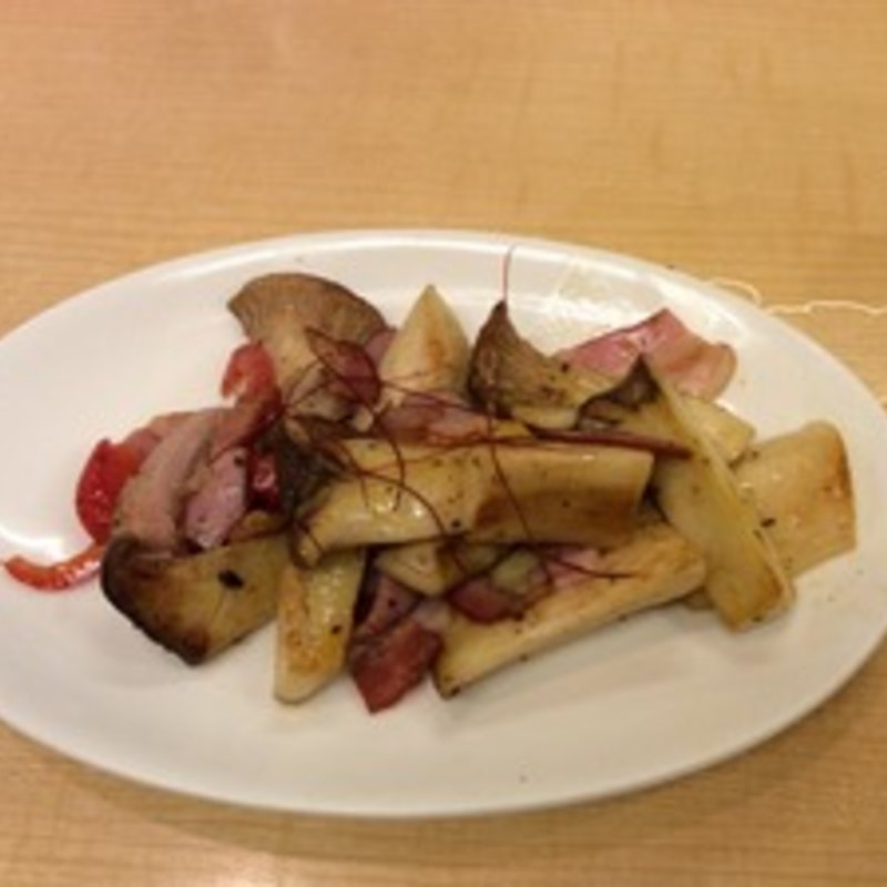 エリンギとベーコンのオリーブ炒め(なんばや和 )