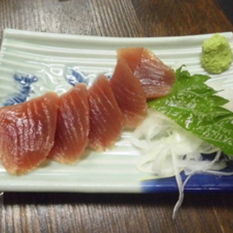 マグロのぶつ切り(宴屋じんべい )