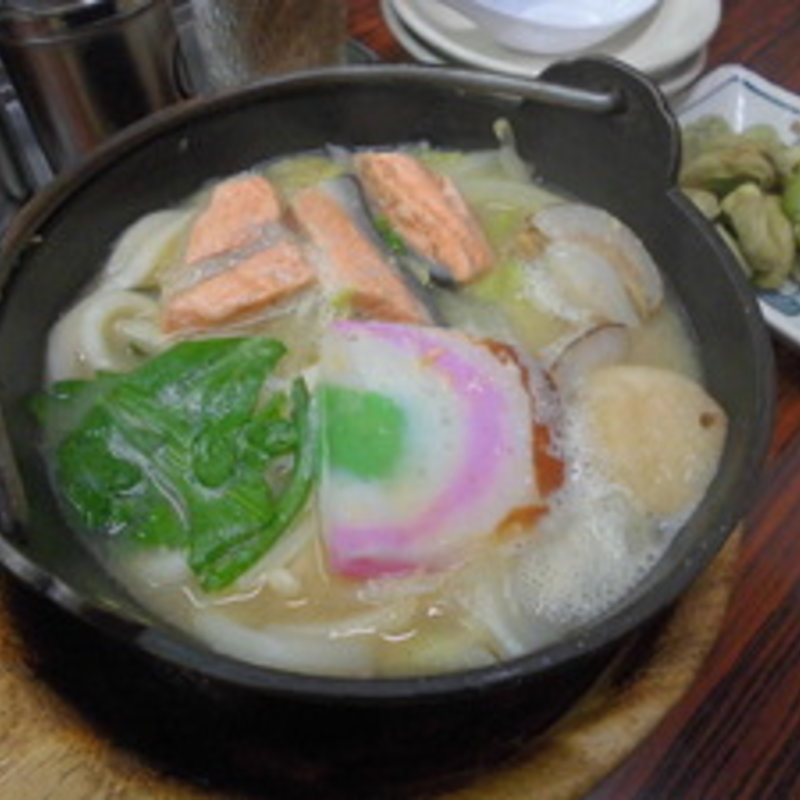 さけ・ホタテ入り味噌鍋(花の山 )