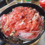 牛肉鉄鍋(すき焼･鍋物 なべや )