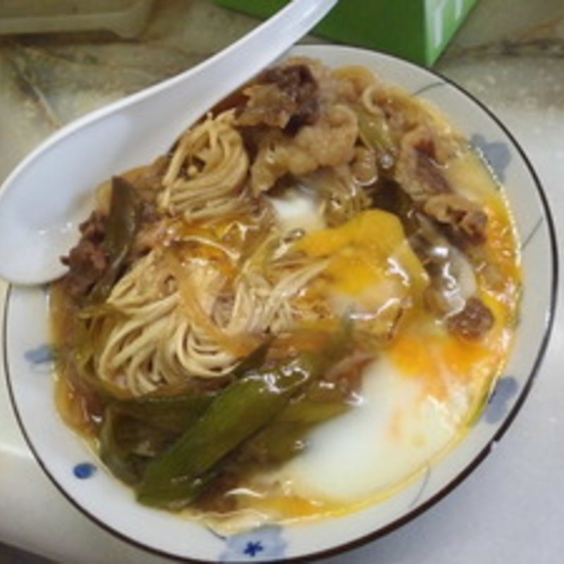 肉豆腐の玉子入り(立呑み きむらや)