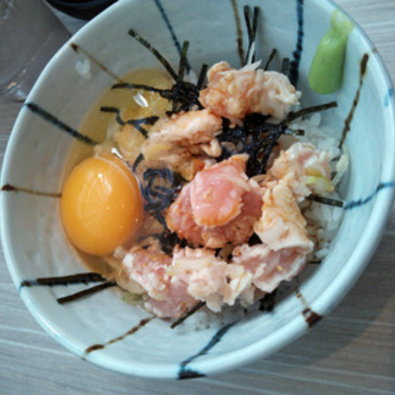 ささみユッケご飯(麺匠 桂邸)