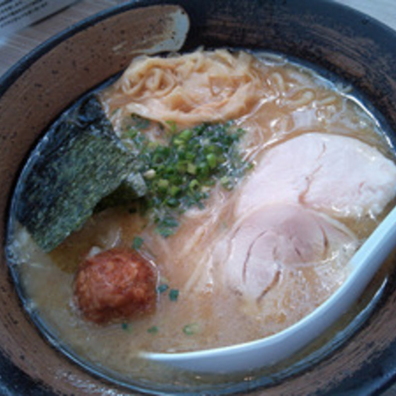 豚骨醤油らーめん(麺匠 桂邸)