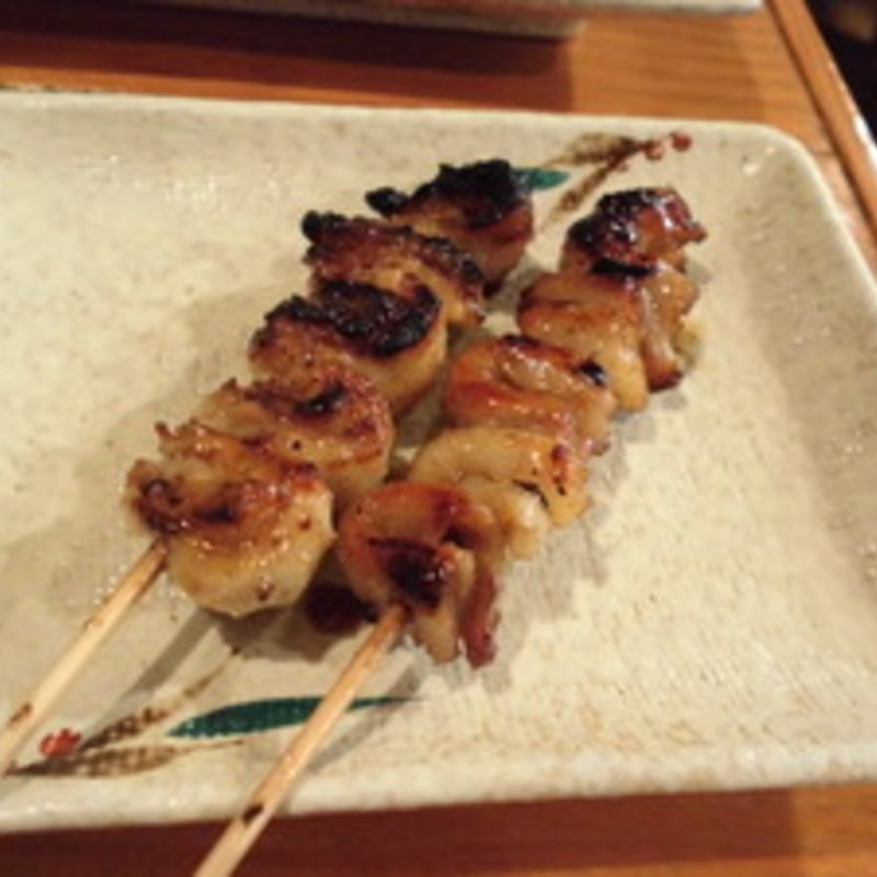 鳥皮1人前（2本）(もぐら亭 )