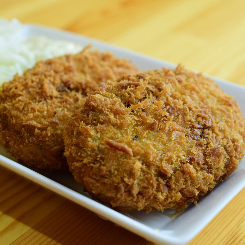 くじらコロッケ(もつくし)