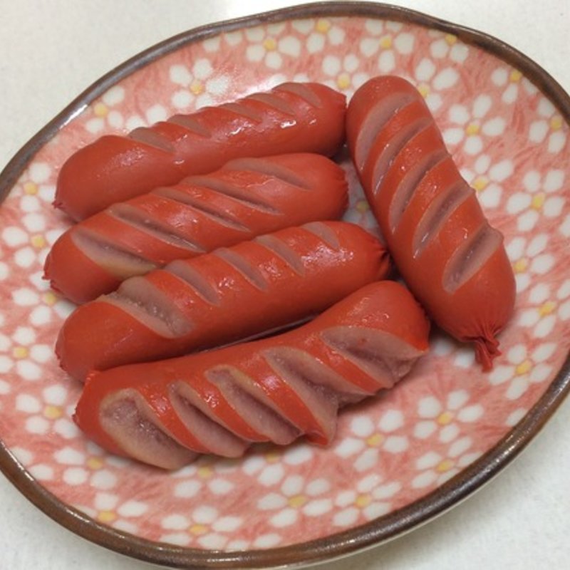 赤ウィンナー(立呑み 三連単 )