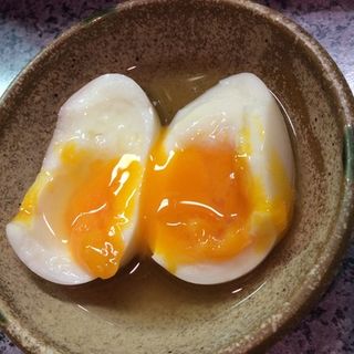 煮玉子(酒場透泉 （サカバトウセン）)
