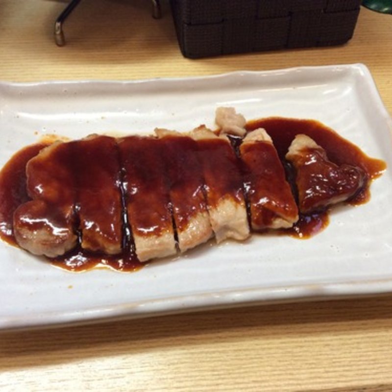 トンテキ(パパラチア （PAPARACHIA）)