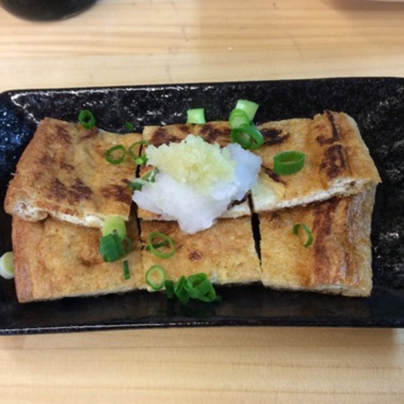 上田の手揚げエレベーター(高木商店 )