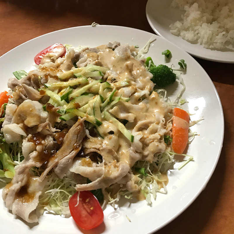 豚の冷しゃぶ  ゴマor和風だれ(BROWNIE & kooky)