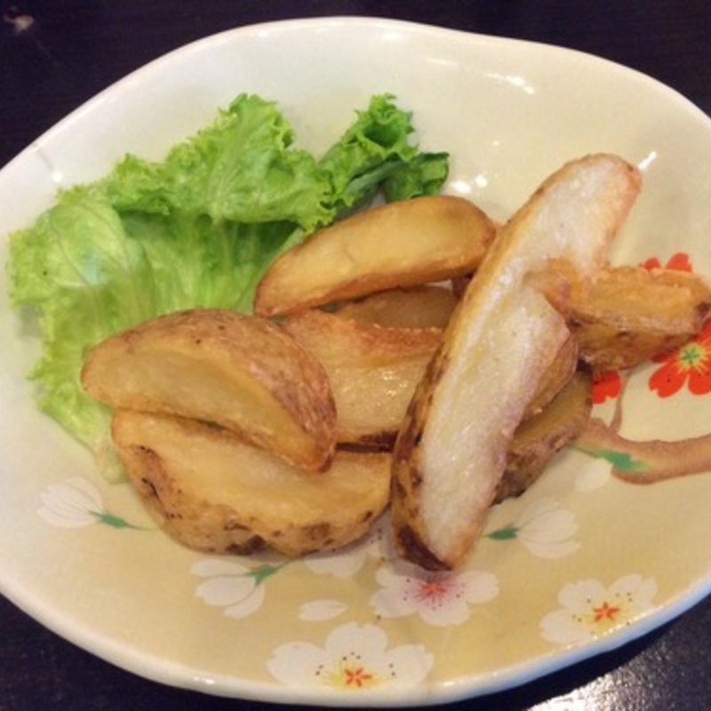 ポテトフライ(立ち飲み処 黒ねこ)