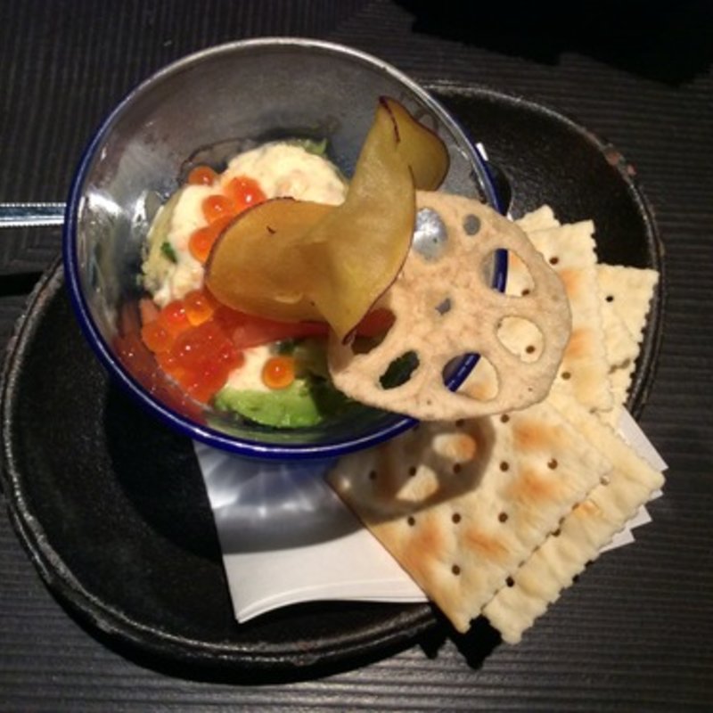 アボカドとサーモンのタルタル(五十松)
