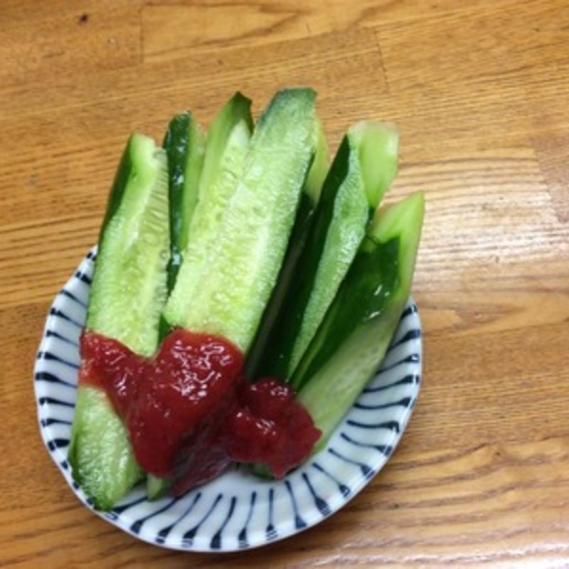 梅キュウリ(まいど立呑み処)