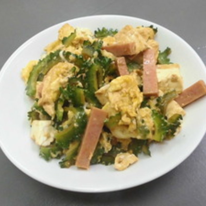 麩入りゴーやチャンプル(おかん )