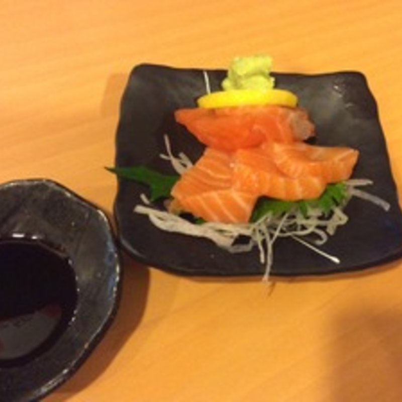 サーモンの刺身(満ぞく屋 天満店 )