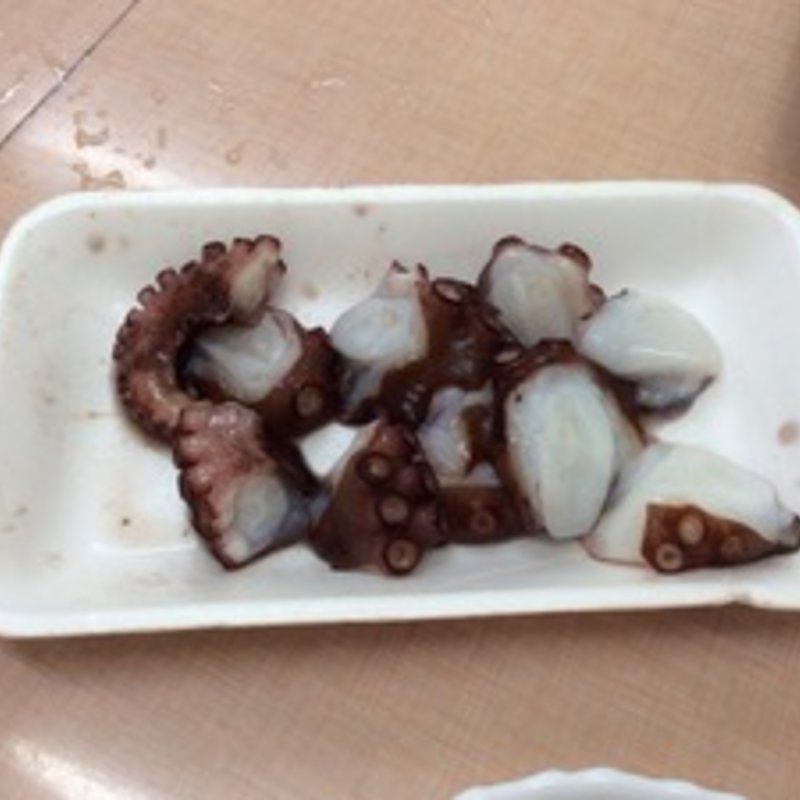 生タコの刺身(八幡屋)