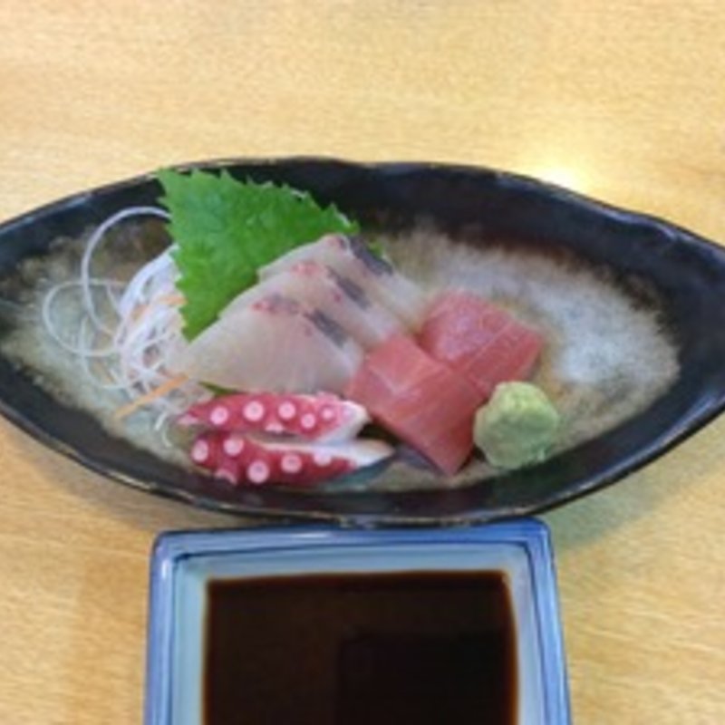 刺身の盛り合わせ(笑多 )