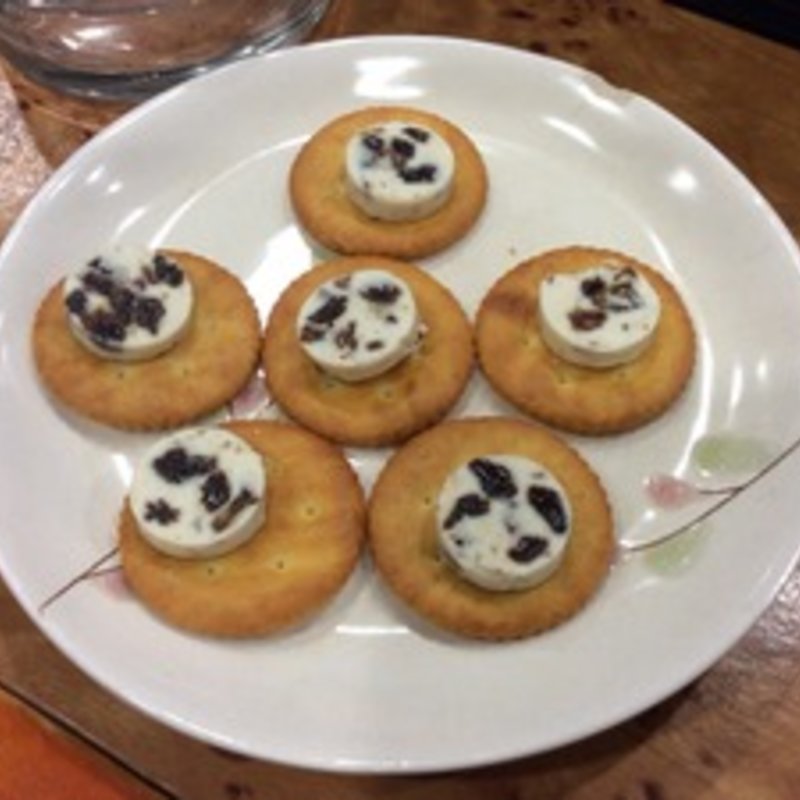 レーズンバタークラッカー付き(キセキ （カラオケ居酒屋キセキ）)