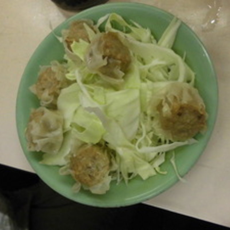 シューマイ(いか焼きたこ焼き かんむりや)