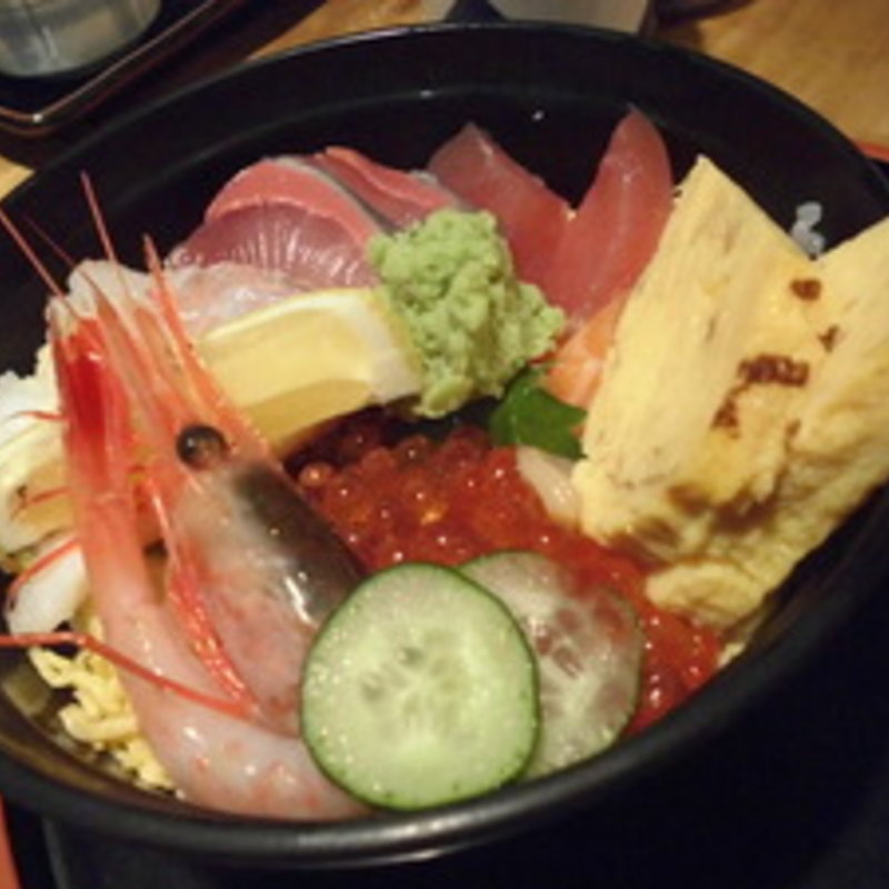 海鮮ちらし(魚心 河原町店 （うおしん）)