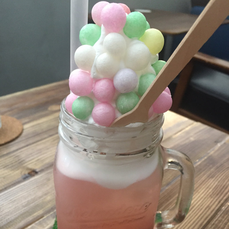 タピオカ入りスイカミントソーダ(トッピング付き)(ミルリトンカフェ)