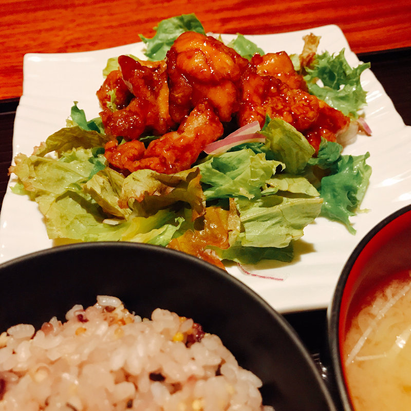 若鶏の黒酢炒め(青山 彩)