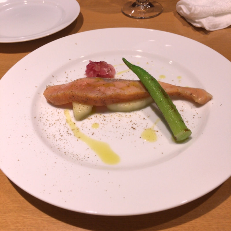 ノルウェーサーモンの燻製(ラボンヌターシュ)