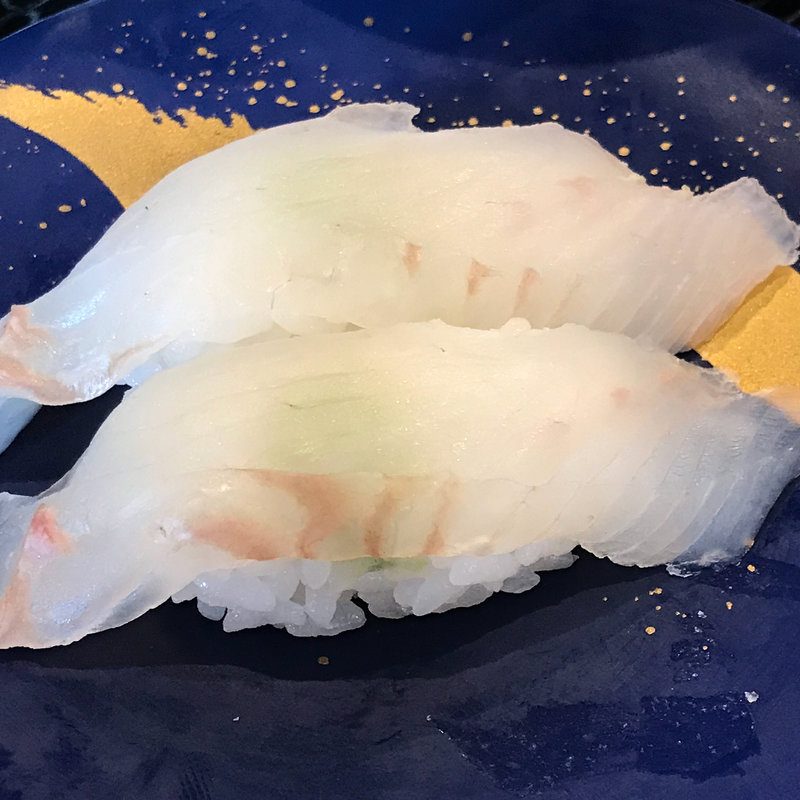 ヒラメ(回転寿したかくら )