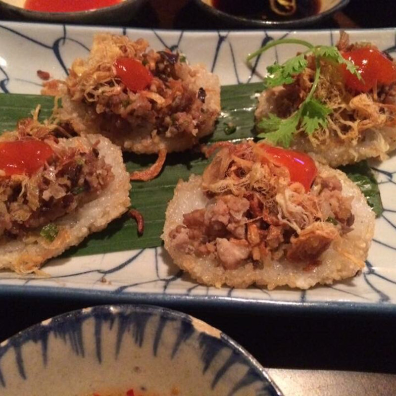 おこげに豚フレークパクチー添え(Secret Garden)