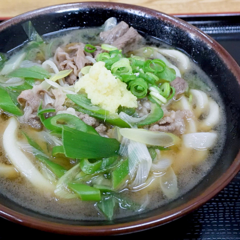 肉うどん(三徳)