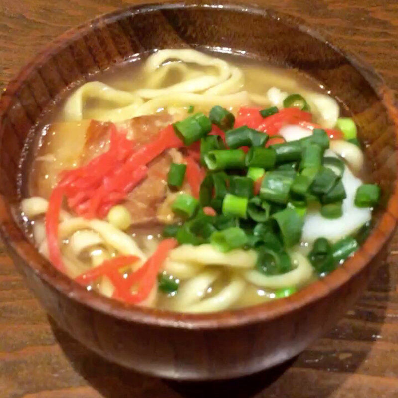 ひとくち沖縄そば(海人酒房 八重洲地下街)