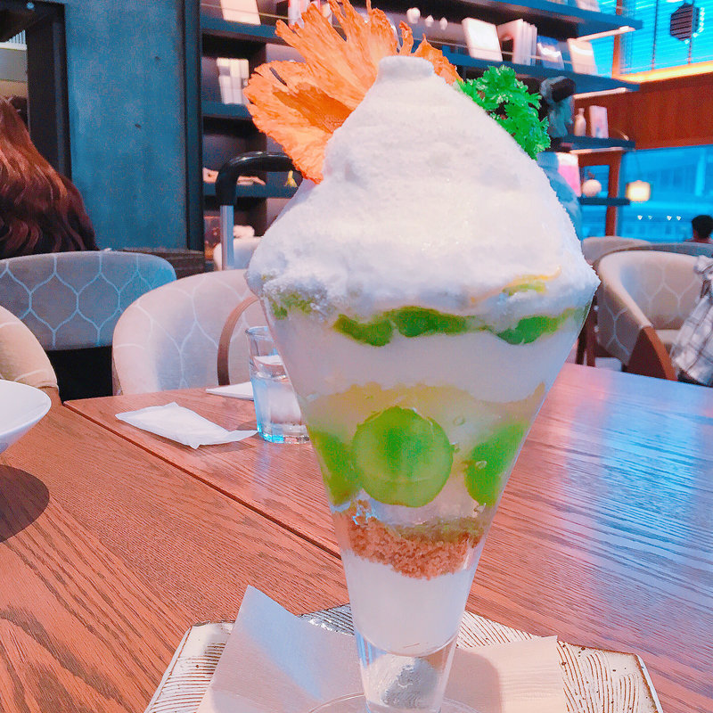 マスカットとマスカルポーネチーズのパフェ(京都モダンテラス )