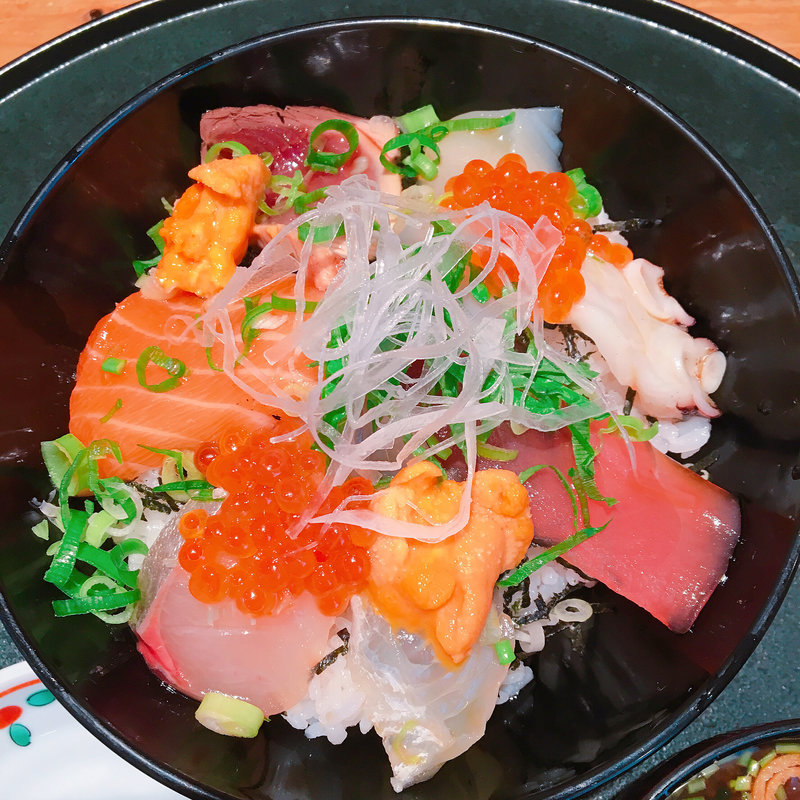 海鮮丼(鮨一花 )