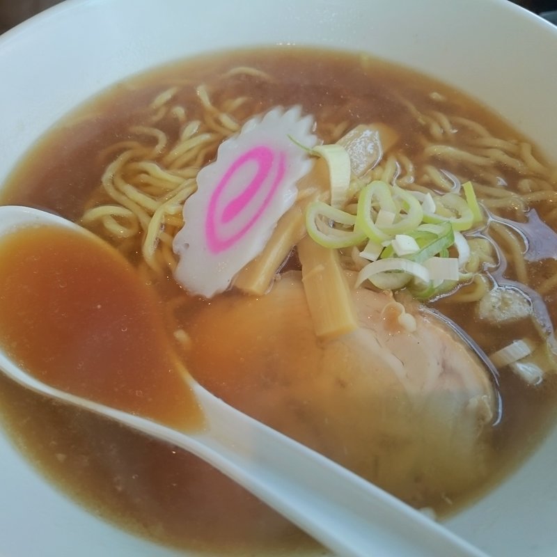 醤油ラーメン(中華食堂 じへどん)