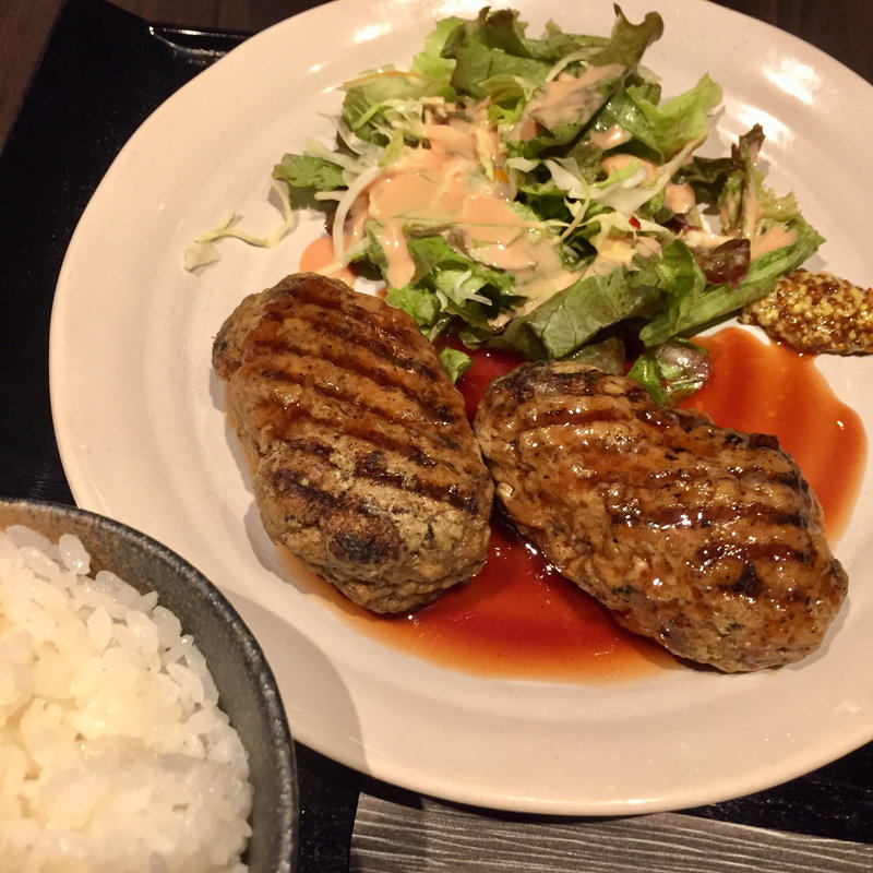 焼肉屋のハンバーグ定食(焼肉 AJIMI)