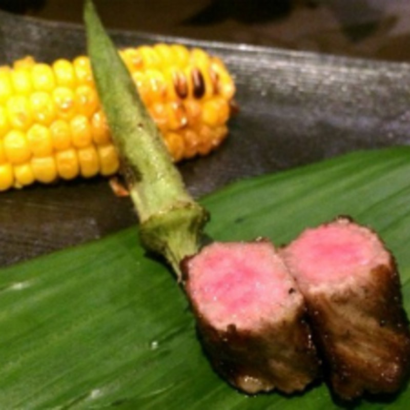 サーロインとマルシンの炭火焼(京松蘭はなれ （キョウショウランハナレ）)