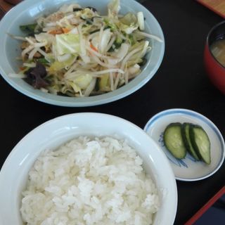 野菜炒め定食(多満留食堂 )