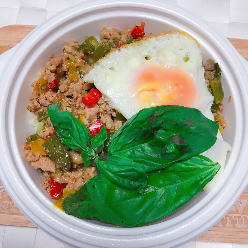 ガパオライス(ダイズデリアンドサンドイッチ 六角店 （Dai's Deli＆Sandwiches）)