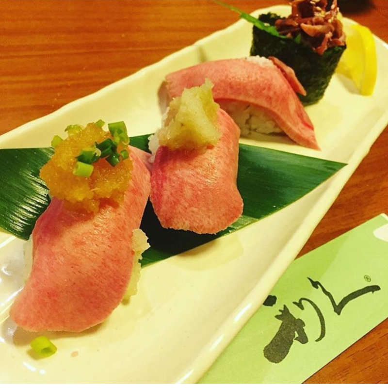 タン刺し握り(牛たん炭焼 利久 西口本店 （りきゅう）)