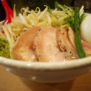 ディープな街、下北沢で食べたい個性派ラーメン。