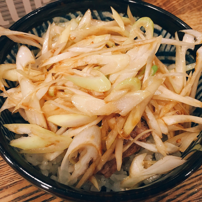 炙りチャーシュー葱丼(新橋 纏 （まとい）)