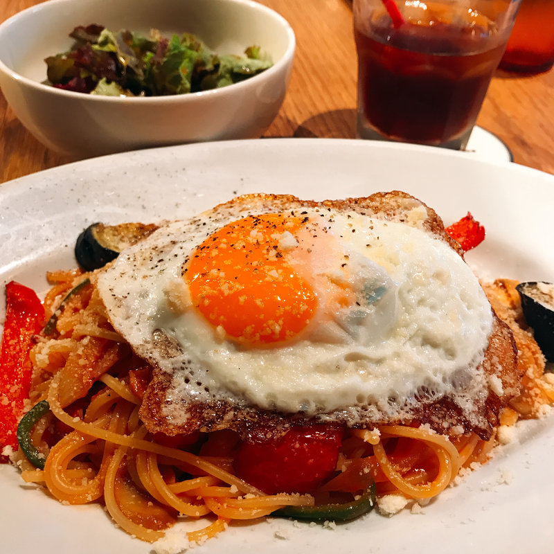 ベーコンと季節野菜のナポリタン(グロリアス チェーン カフェ （glorious chain cafe）)