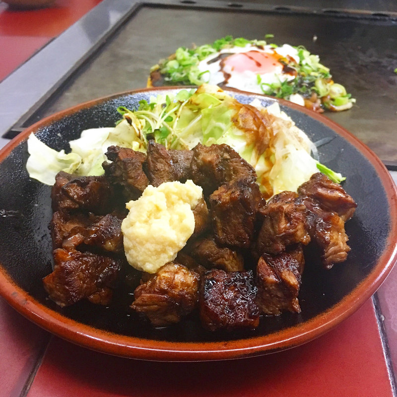 鉄板焼き豚(ともしび )