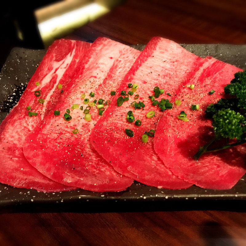 噂のタン塩(焼肉鍋問屋 志方)