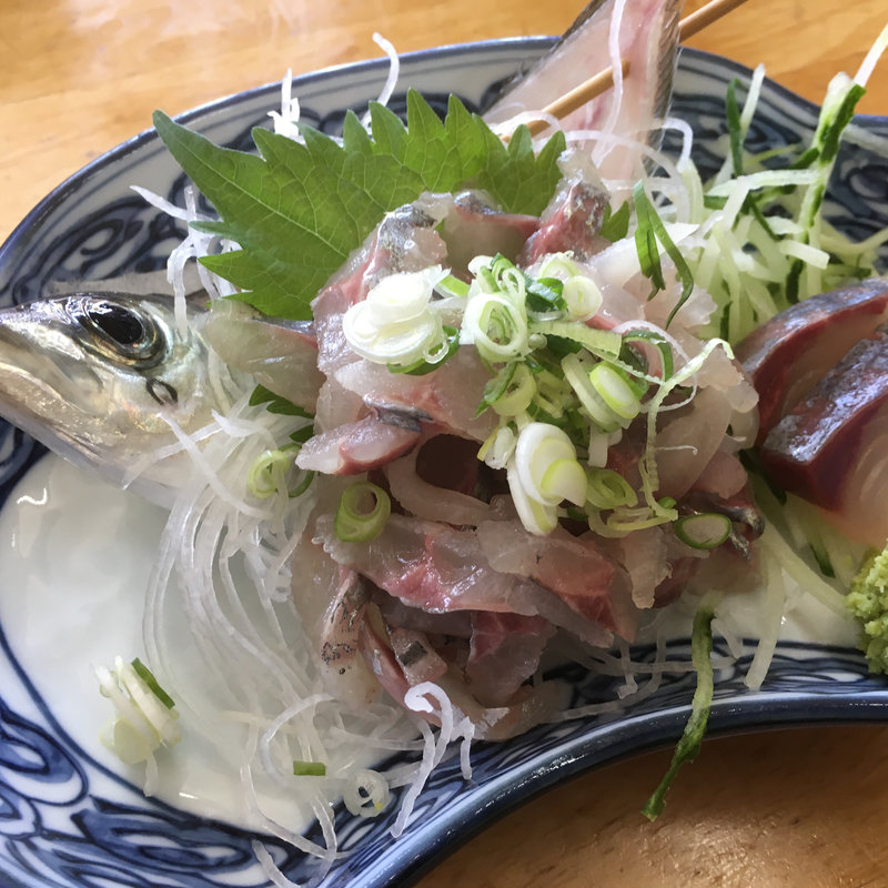 活あし刺身(白扇 （ハクセン）)