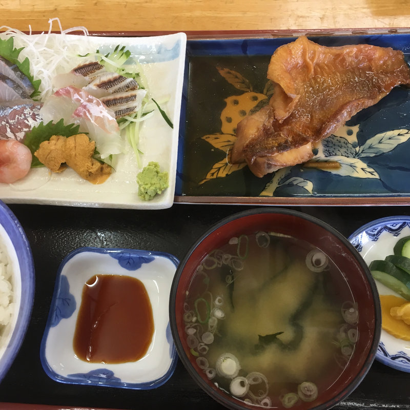 初島定食(白扇 （ハクセン）)