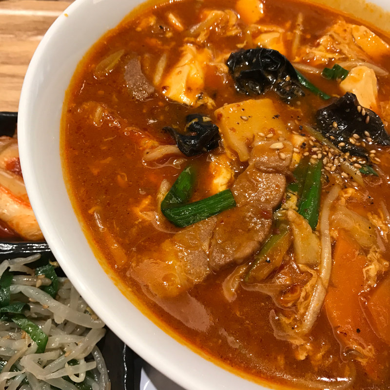 辛温麺ランチ(SEIKO-EN ROPPONGI RYUTO （セイコウエンロッポンギリュウト）)