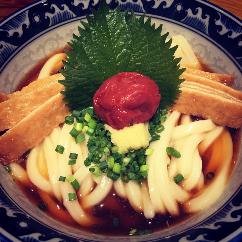 梅きつねぶっかけ(難波千日前 釜たけうどん 八重洲北口)