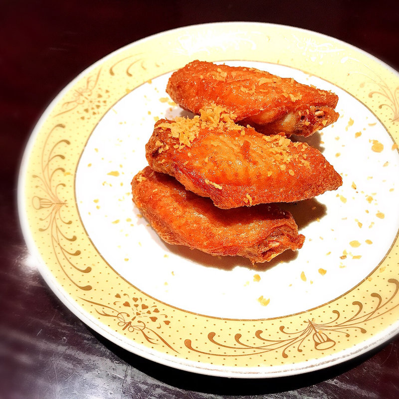 手羽先のエビ味噌揚げ(尖沙咀(チムサーチョイ))